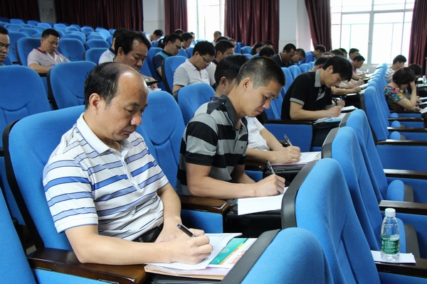 龙门县2016年高中阶段学校招生考试工作会议